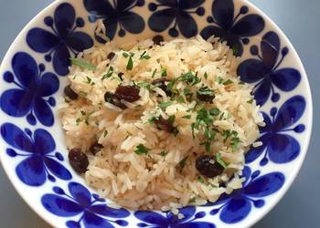 Unique Recipe Garlic butter rice with raisins Delicious and Healthy