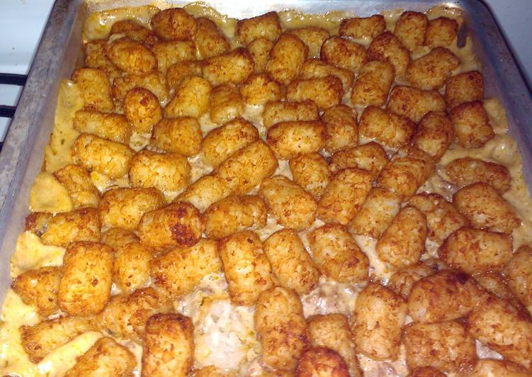 How to Prepare Quick Tater Tot Casserole