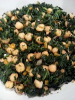 A picture of Chickpea & Spinach Salad.