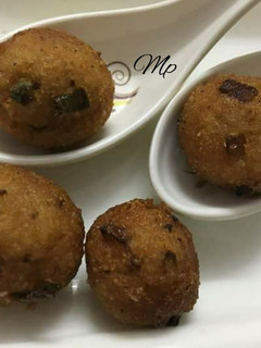 राइस पोटैटो बॉल्स (Rice Potato Balls recipe in Hindi) रेसिपी मुख्य फोटो