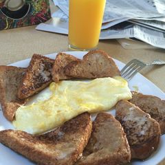 A picture of Classic french toast.
