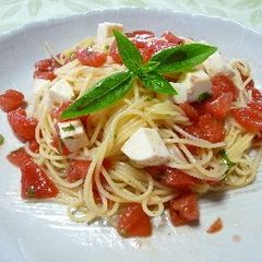 A picture of Tomato and Mozzarella Chilled Pasta.