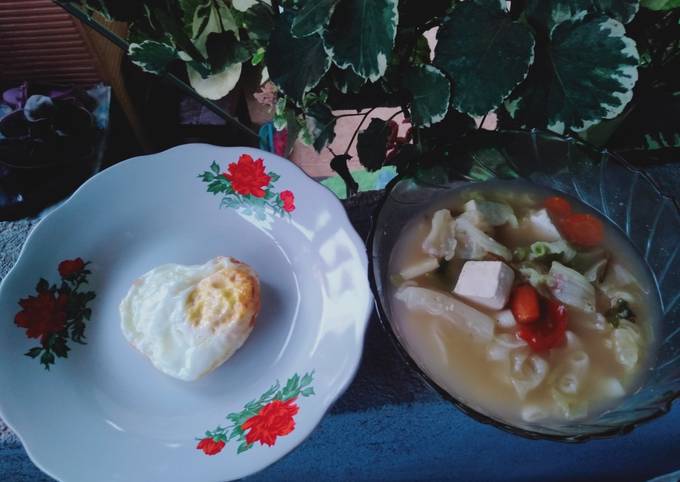 Sayur sop  dan  Telur cinta