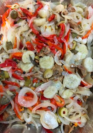 Una foto de Guineitos en escabeche  con mollejitas