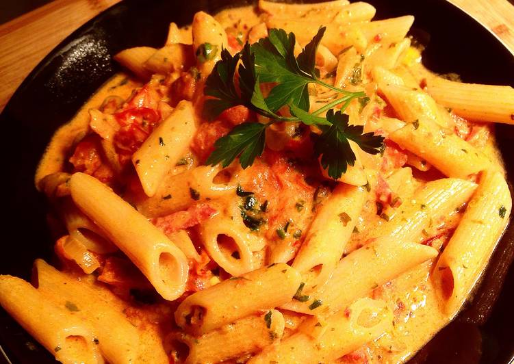 Step-by-Step Guide to Make Speedy Creamy Tomato Pesto Penne