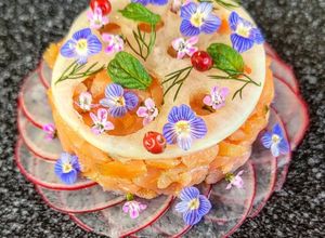 Foto di Tartare di Salmone, Ravanelli e Daikon