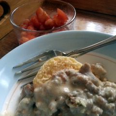 A picture of skye's sausage gravy.