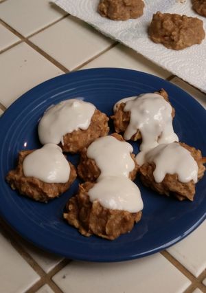 A picture of Glazed Apple Cookies.