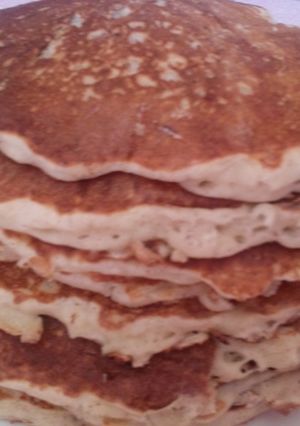 A picture of Apple cinnamon pancakes.