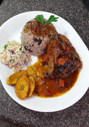 A picture of Jamaican brown stewed chicken.