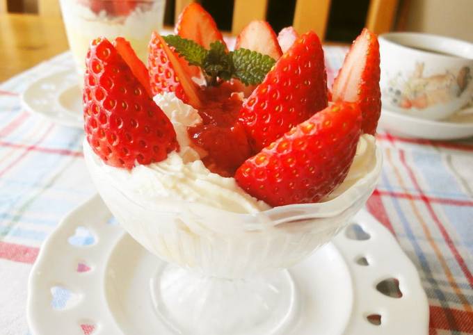 Step-by-Step Guide to Make Quick Strawberry Yogurt Custard Parfait