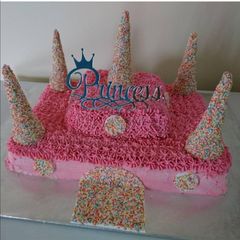 A picture of Ice cream cake(castle) #icecreamfanatic.