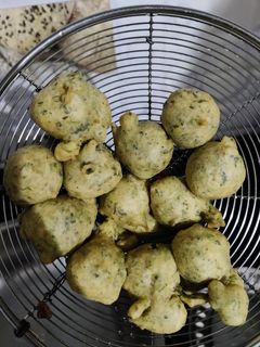 મેથી ના ભજીયા (Methi Bhajiya Recipe In Gujarati) રેસીપી મુખ્ય ફોટો