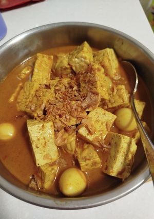 Foto resep Gulai 3 T (Telur, Tahu, & Tempe)