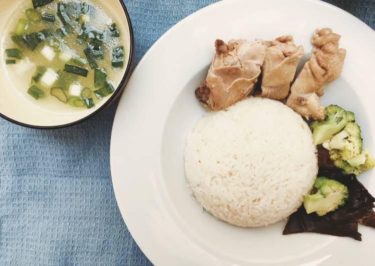 Langkah Mudah untuk Membuat Hainanse chicken rice/Nasi ayam Hainan, Lezat Sekali