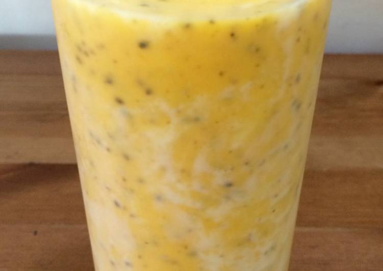 How to Prepare Quick Refreshing Mango Milkshake