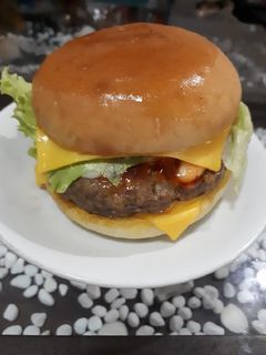 Foto resep Burger with Homemade Beef Patty
