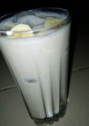 A picture of Banana smoothie.