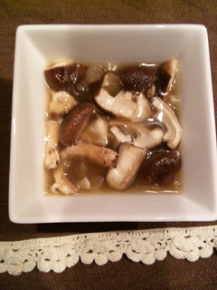 A picture of Easy Mushroom Soup With Onion Soup Stock.