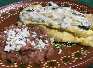 Una foto de Rajas de chile poblano con huevo