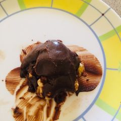 A picture of Chocolate cluster.