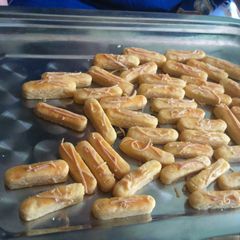 A picture of Kastengel (Christmas Cheese-Cookies).