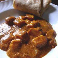A picture of Paneer butter masala.
