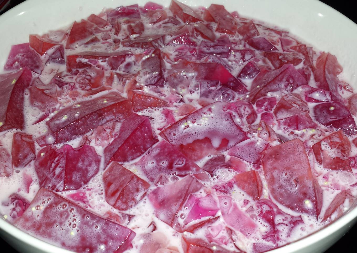 3 flavoured Jelly with Strawberry Whip