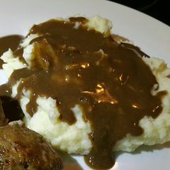 A picture of Garlic Mashed Potatoes.