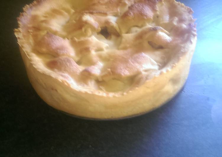 Simple Way to Prepare Perfect Mandys Apple pie