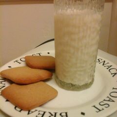 A picture of Proper Malted Milk Biscuits.