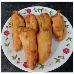 A picture of Stuffed mirchi.
