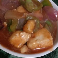 A picture of Cheese Chili Gravy.
