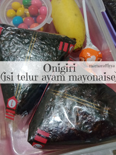 Foto resep Onigiri / nasi kepal (isian telur ayam mayo)