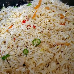 A picture of Egg Fried Rice🍳🥚🍚.
