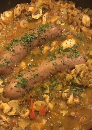 Une photo de Saucisses de Toulouse à l ail et aux carottes fenouil champignons et panais