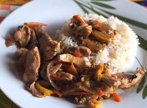 Una foto de Cerdo al wok