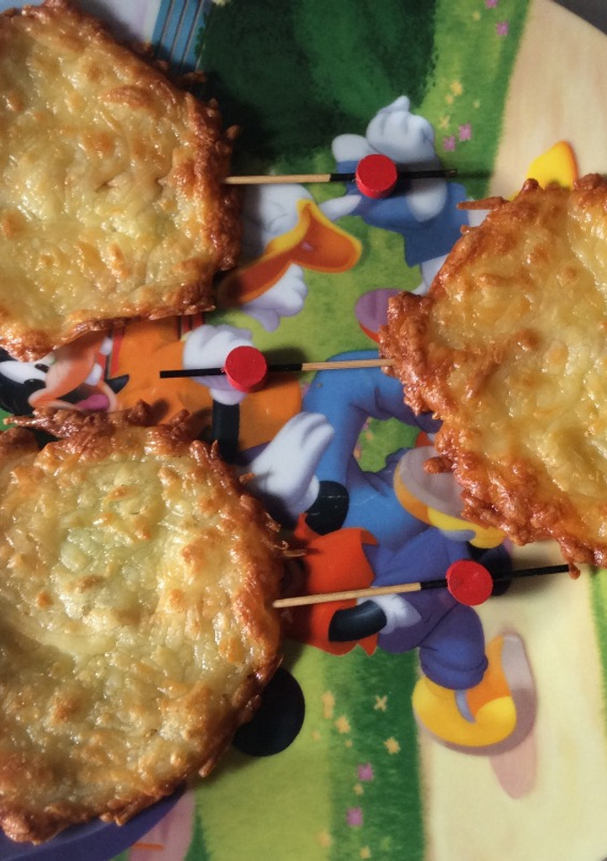 Una foto de Crujientes de mozzarela 🍢🧀