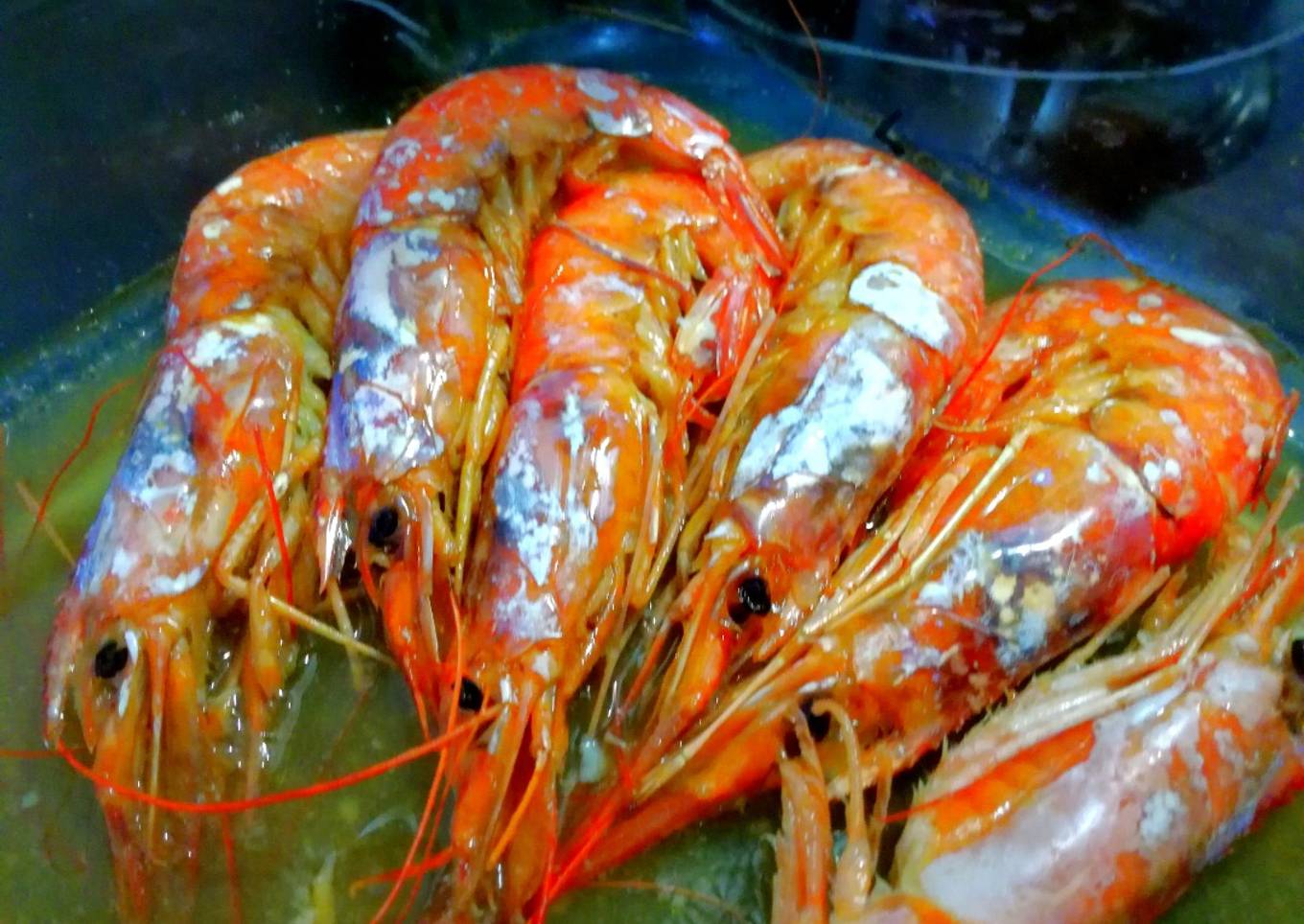 Gambones en salsa de cerveza al horno