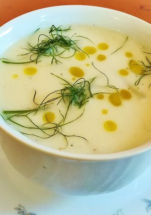A picture of White Asparagus Cream Soup.