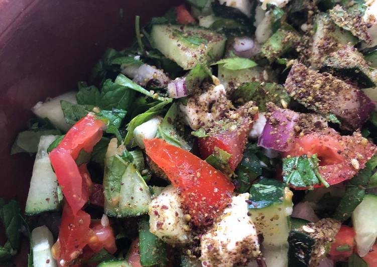 Steps to Make Award-winning Za’atar salad (can be vegan)