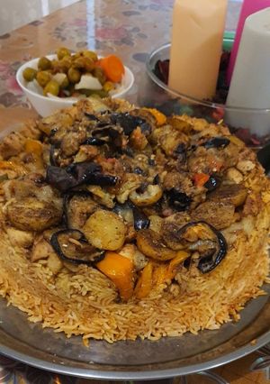 صورة لوصفة مقلوبه بصدر الدجاج