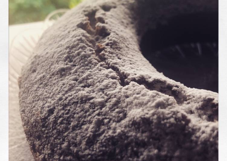 Ciambella con farina di riso e gocce di cioccolato