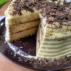 A picture of Yellow Cake.