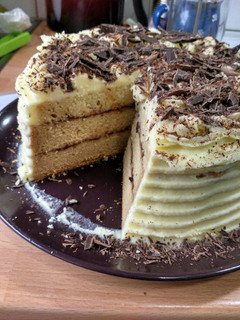 A picture of Yellow Cake.