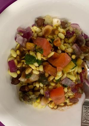 ભેળ (Bhel Recipe In Gujarati) રેસીપી મુખ્ય ફોટો