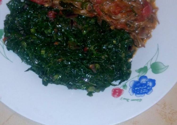 Stewed omena with greens