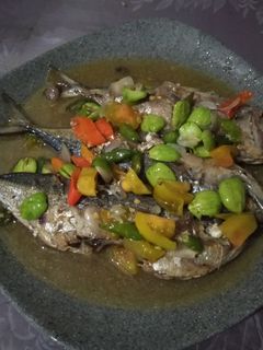 Foto resep Ikan kembung tumis pete