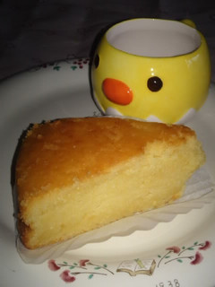 A picture of Lemon Yogurt Cake.