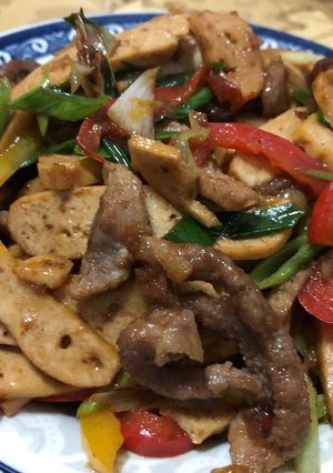 彩椒豆乾炒肉絲 的食譜成品照片